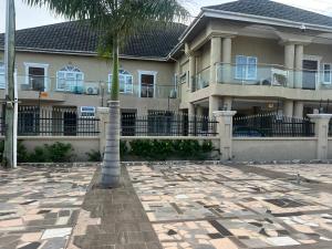 3 bedroom Apartment For Rent East Airport Airport Residential Area Accra