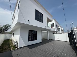 3 bedroom Townhouse For Rent West Trasacco Accra East Legon 