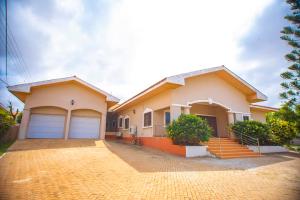 4 bedroom House For Rent Spintex Road Accra