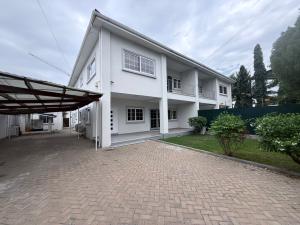 4 bedroom House For Rent East La La Dade Kotopon Municipal Accra