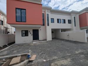 4 bedroom House For Sale Achimota Accra