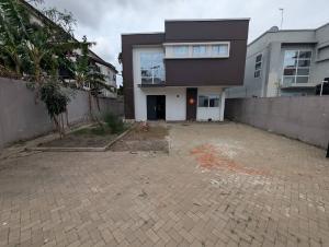 4 bedroom House For Rent Tesano Accra