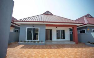 3 bedroom House For Sale Ogbojo Accra - Ghana East Legon 