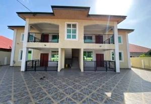 10 bedroom Block of Flats For Sale Spintex Accra