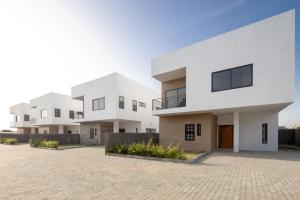 5 bedroom House For Sale North Legon Accra