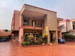 4 bedroom Townhouse For Sale East Airport Airport Residential Area Accra