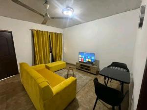 1 bedroom Apartment For Rent Tesano Accra