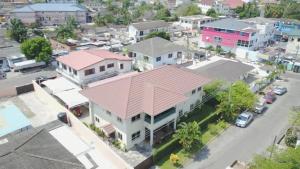 3 bedroom Apartment For Rent Nyaniba Estate Osu Accra
