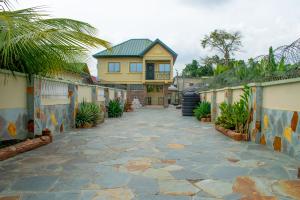3 bedroom Semi detached Duplex Short let Cape Coast Jukwa Road, Mpeasem Ame Zion School First Speed Ramp Cape Coast Metropolitan Central Region