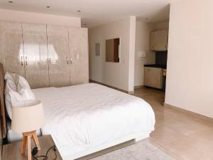 1 bedroom Apartment Short let Airport Residential Area Accra