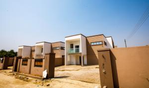 4 bedroom House For Sale Near Airport Roundabout. Kumasi Metropolitan Ashanti