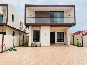 4 bedroom House For Sale Oyarifa Adenta Adenta Municipal Accra