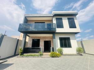 5 bedroom House For Sale East Airport Airport Residential Area Accra