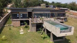 5 bedroom Detached Duplex For Sale Aburi Mountains Akuapim North Eastern Region
