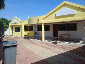 5 bedroom Detached Bungalow For Sale Cocoa Clinic Area North Kaneshie Accra