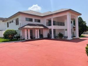 8 bedroom House For Sale Airport Hills Estate Airport Hills Airport Residential Area Accra
