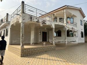 4 bedroom Detached Bungalow For Sale Gbawe Gravel Junction Area McCarthy Hill Ga South Municipal Accra