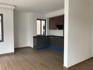 2 bedroom Apartment For Rent East Legon Accra